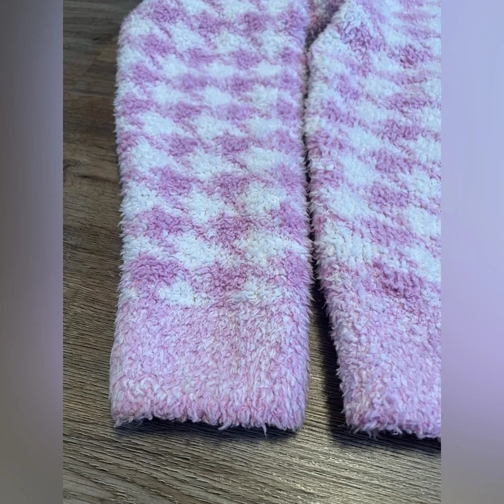 SKIMS Pink and White Pajama Set - Picture 7 of 15